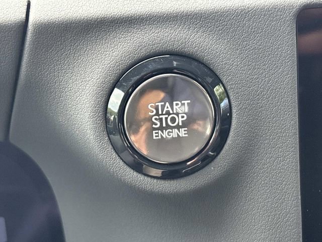 Used 2025 Lexus GX 550 w/ Accessory Package (2T) AWD/4WD image 32