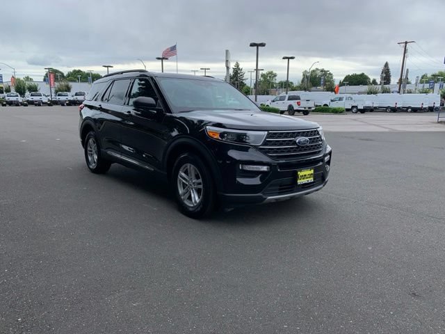 Certified 2024 Ford Explorer XLT w/ Equipment Group 202A AWD/4WD image 11