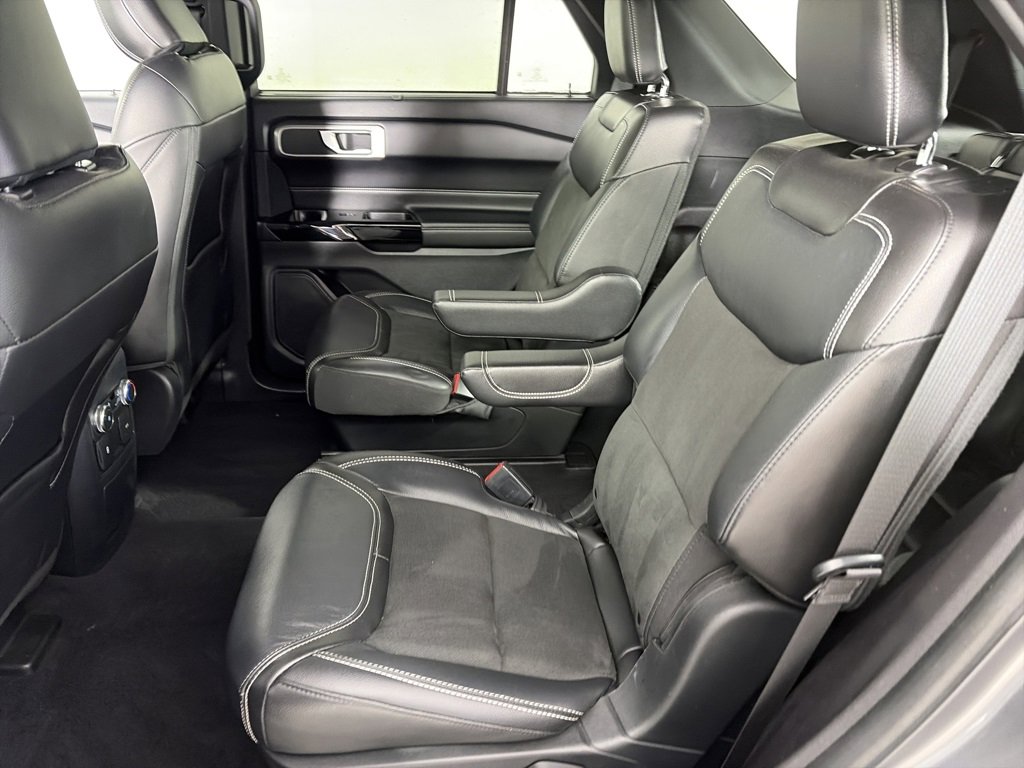 Certified 2022 Ford Explorer ST image 13