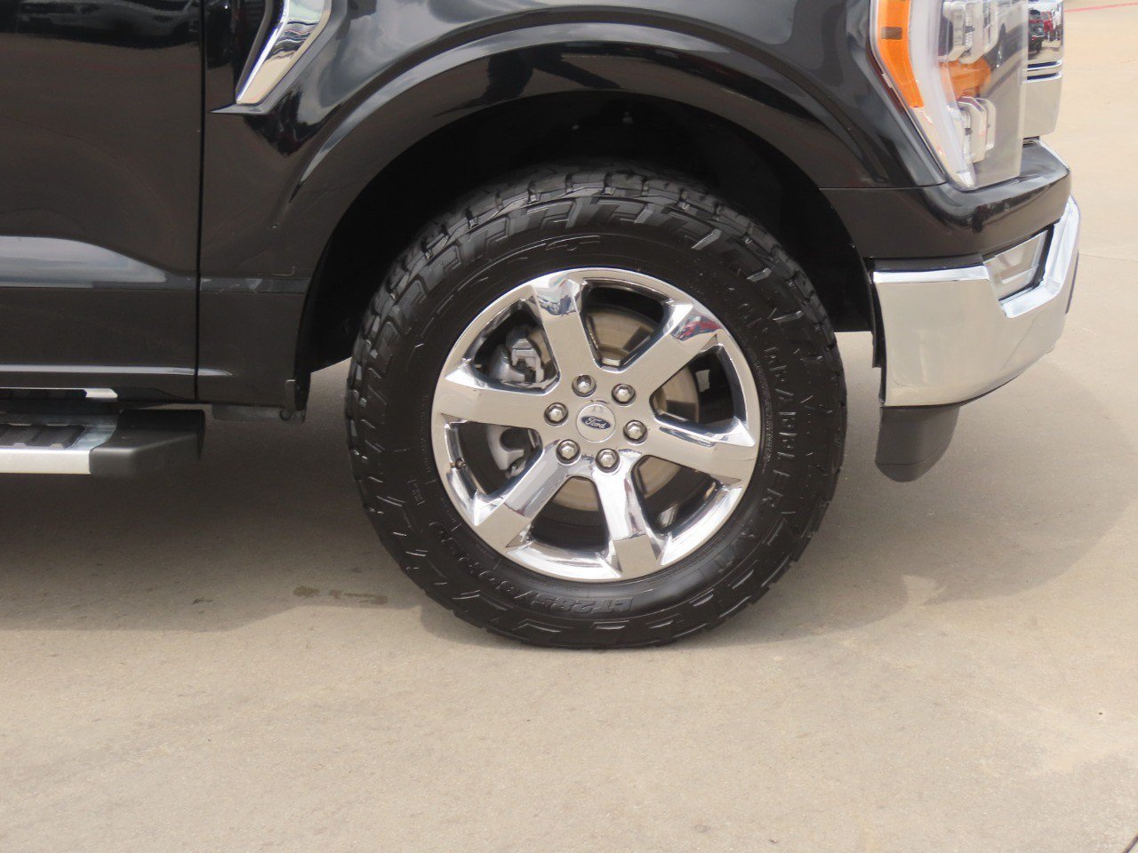 Certified 2023 Ford F150 Lariat w/ Trailer Tow Package AWD/4WD image 9