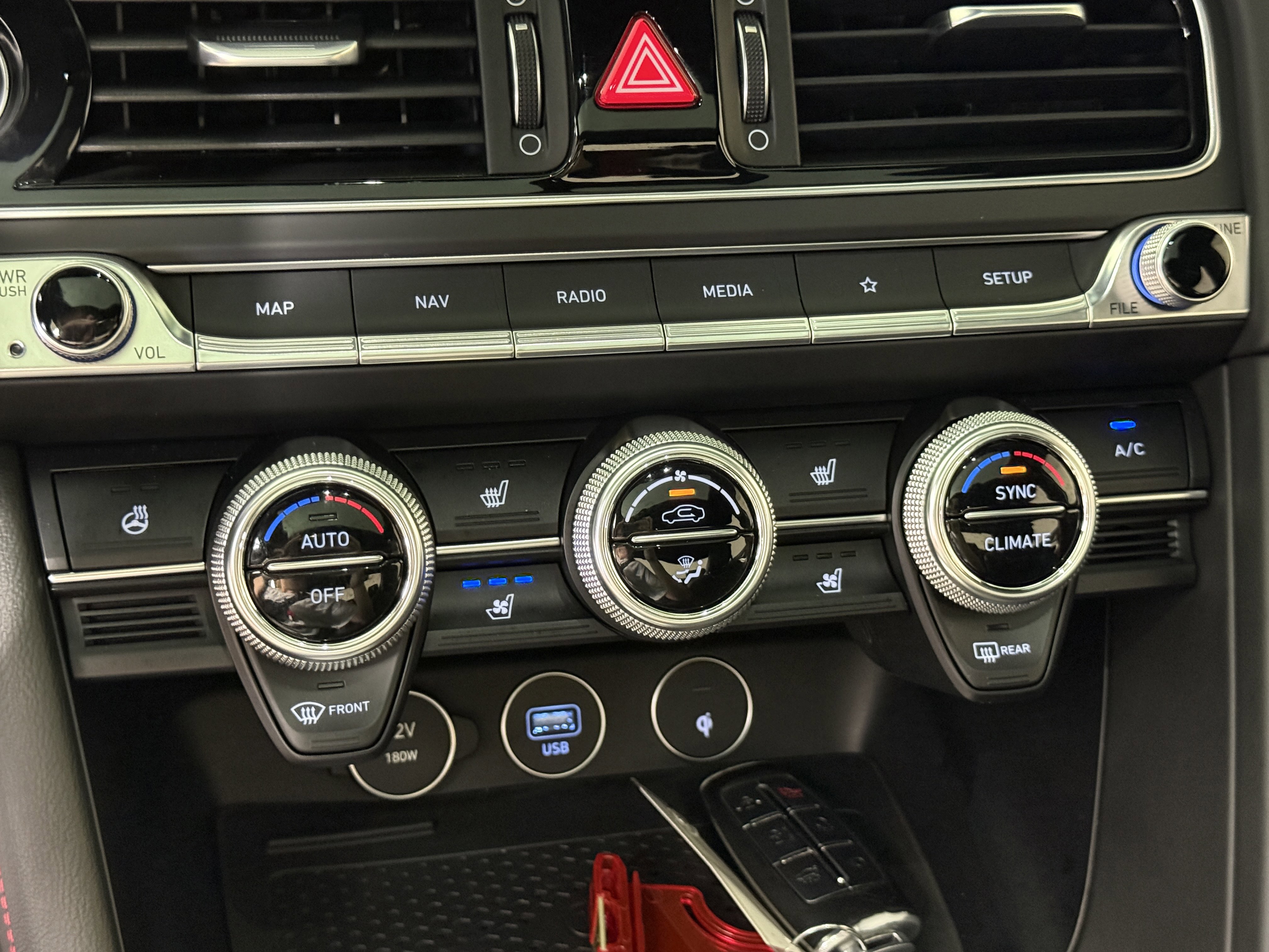 Used 2023 Genesis G70 2.0T w/ Sport Prestige Package image 22