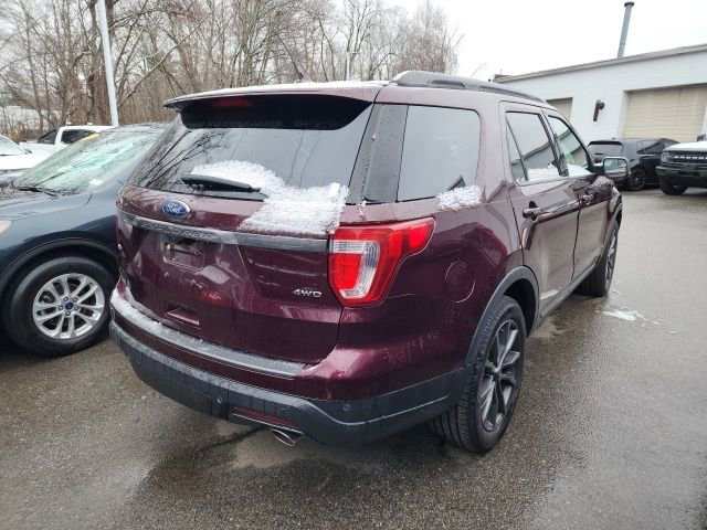 Certified 2018 Ford Explorer XLT w/ Equipment Group 202A image 3