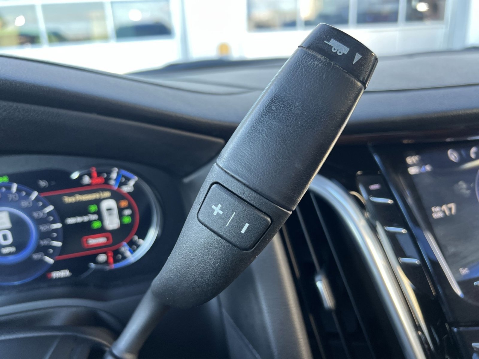 Used 2020 Cadillac Escalade ESV Luxury image 22