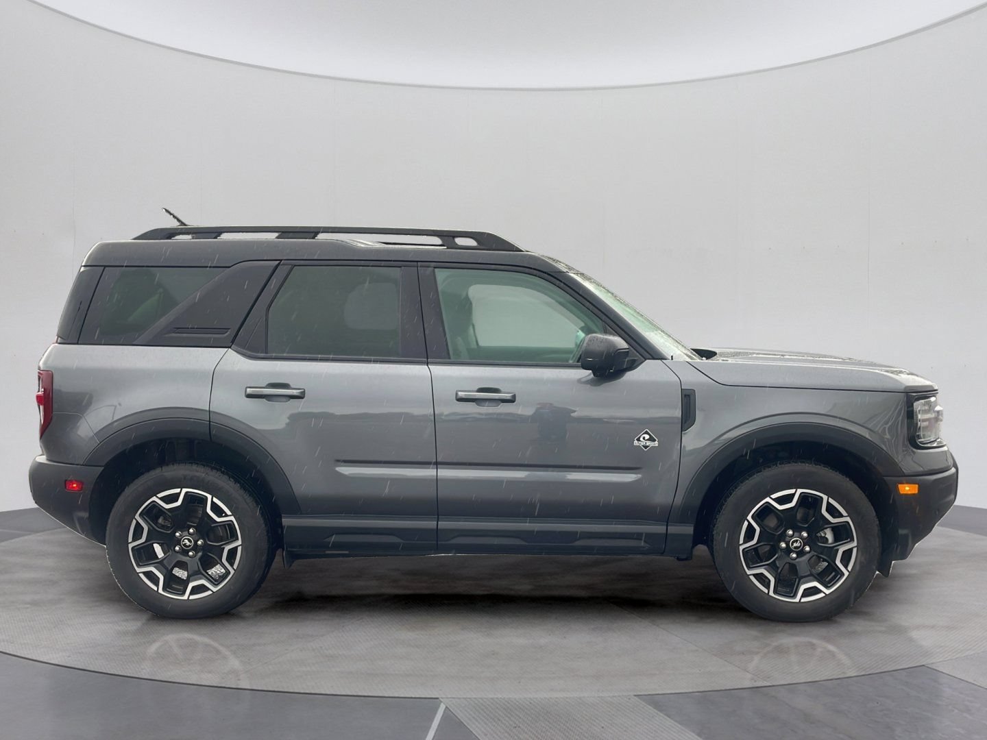 Certified 2025 Ford Bronco Sport Outer Banks w/ Outer Banks Tech Package+ AWD/4WD image 9