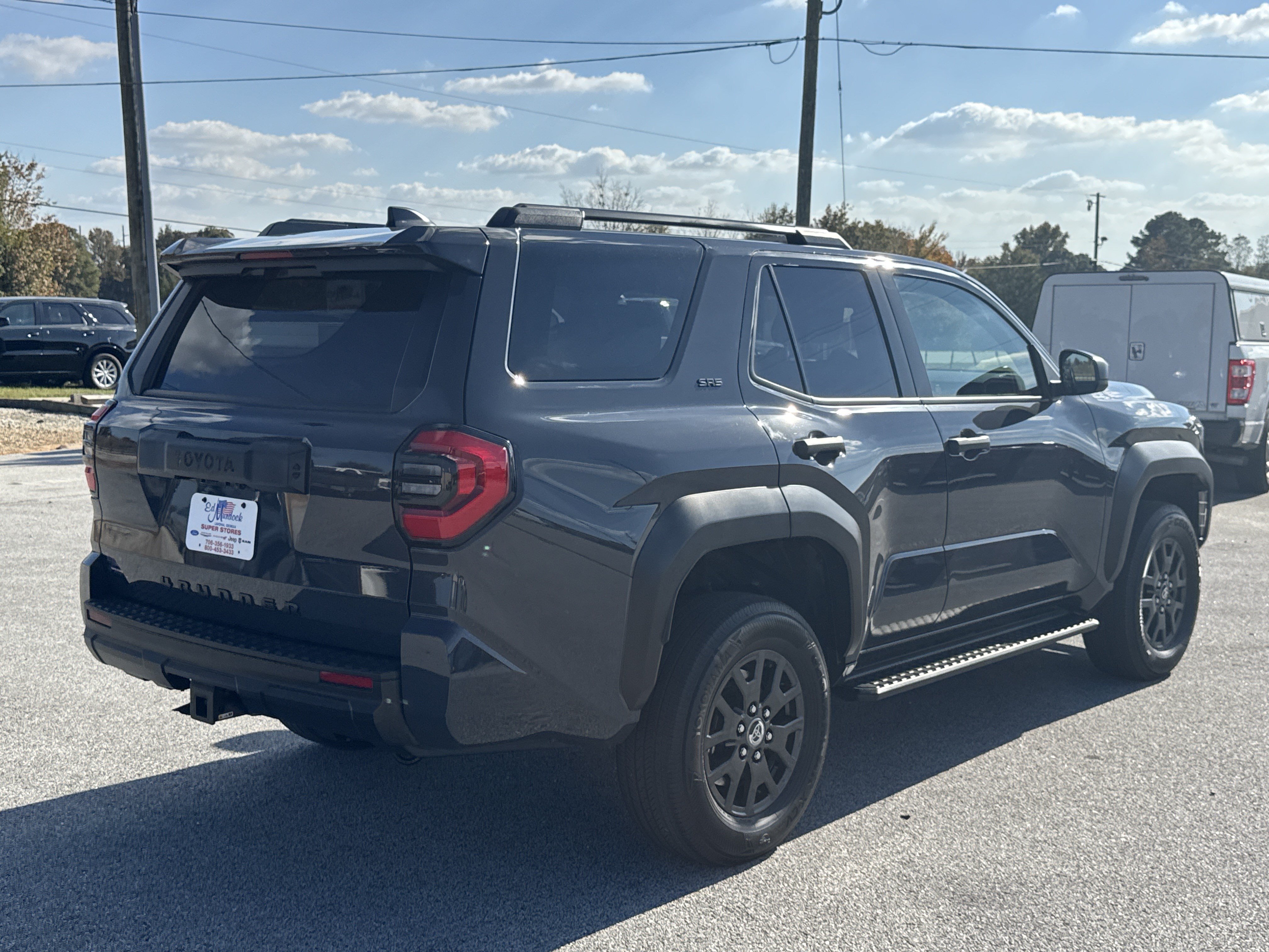 Used 2025 Toyota 4Runner SR5 AWD/4WD image 5