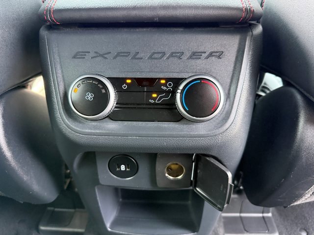 Certified 2025 Ford Explorer ST-Line w/ ST-Line Street Pack image 24