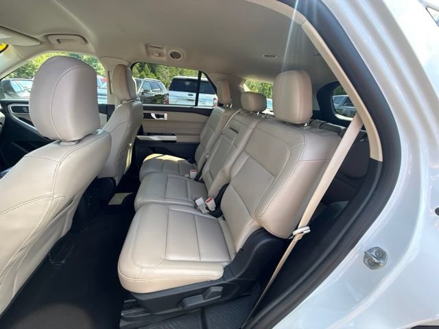 Certified 2024 Ford Explorer XLT w/ Equipment Group 202A AWD/4WD image 24