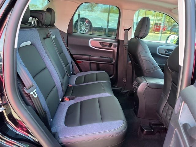 Certified 2025 Ford Bronco Sport Outer Banks w/ Outer Banks Tech Package+ AWD/4WD image 19