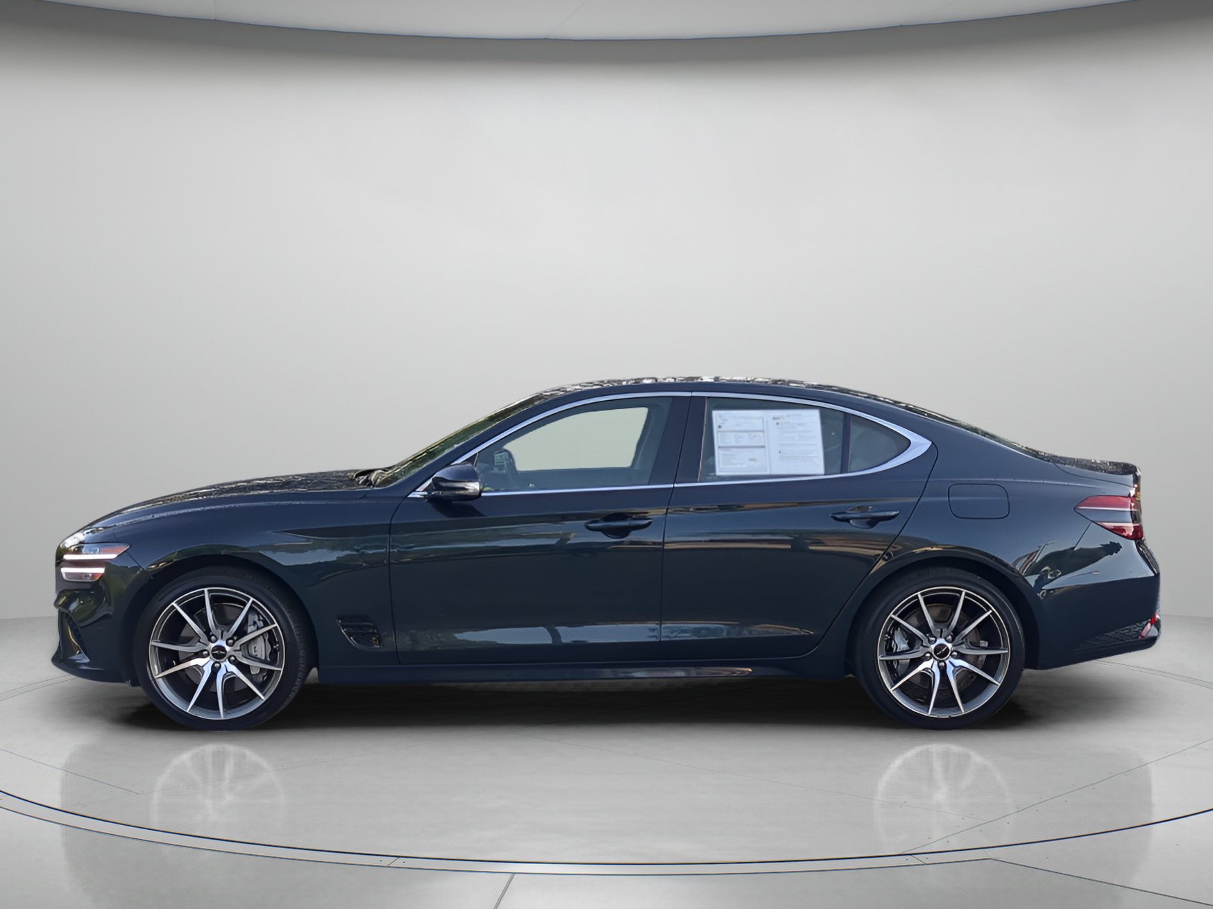 Used 2025 Genesis G70 2.5T AWD/4WD image 43