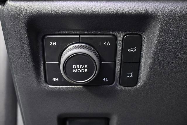 Certified 2025 Ford Expedition Active image 25