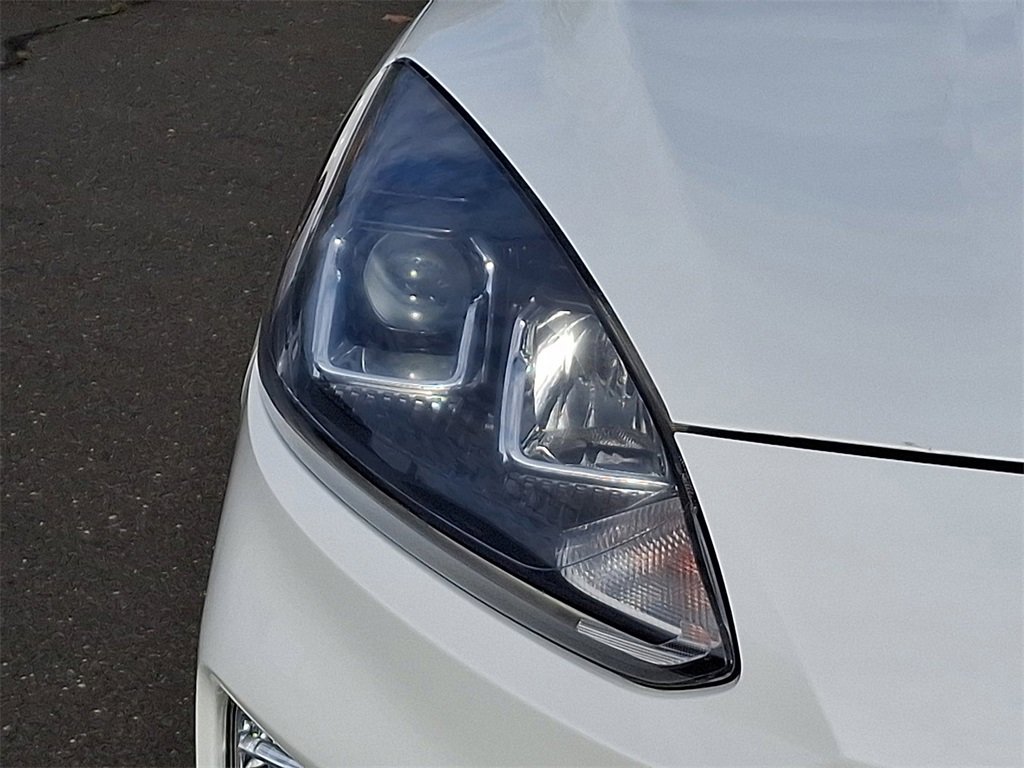 Certified 2020 Ford Escape SEL image 9