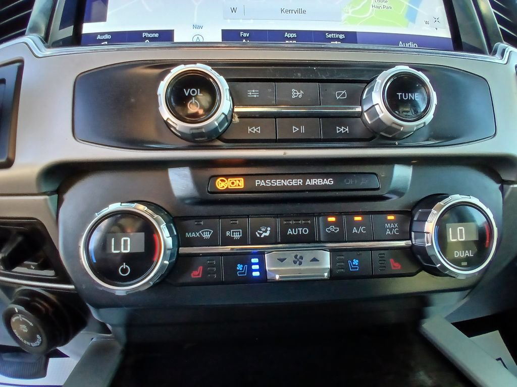 Certified 2022 Ford F250 Lariat w/ Lariat Ultimate Package AWD/4WD image 15