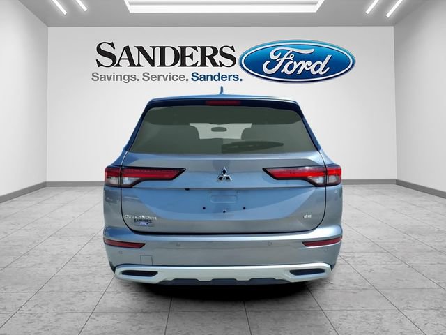 Used 2022 Mitsubishi Outlander SE FWD image 3