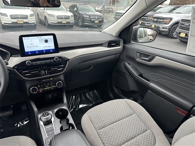 Certified 2022 Ford Escape SE w/ Convenience Package image 17
