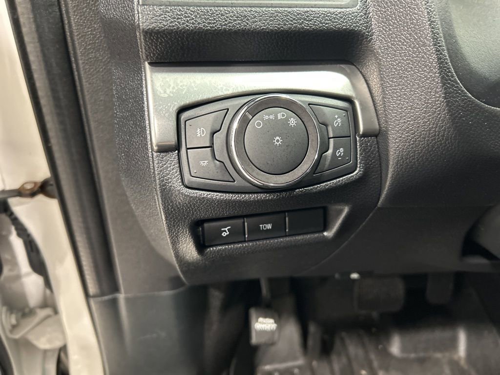 Certified 2018 Ford Explorer XLT w/ Equipment Group 202A image 12
