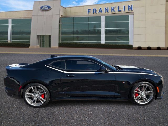 Used 2021 Chevrolet Camaro SS w/ LPO, Ground Effects Package RWD image 8