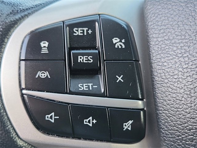 Certified 2021 Ford Explorer XLT w/ Equipment Group 202A image 8