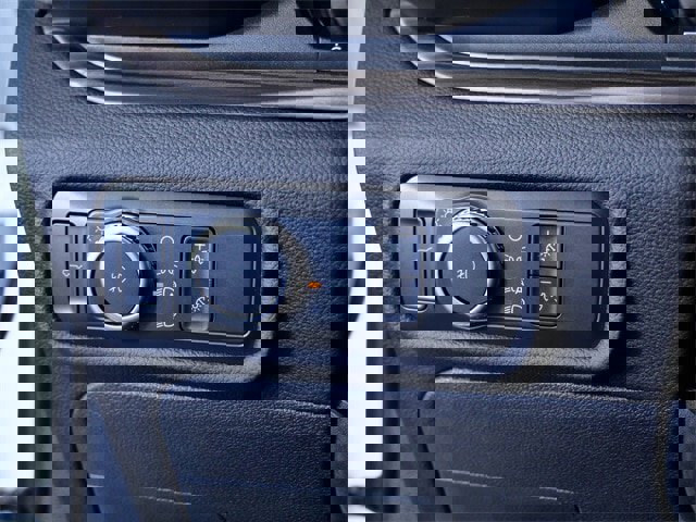 Certified 2022 Ford Explorer Limited w/ Equipment Group 301A image 23