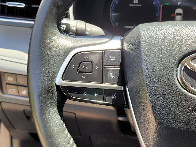 Used 2023 Toyota Highlander Limited AWD/4WD image 25