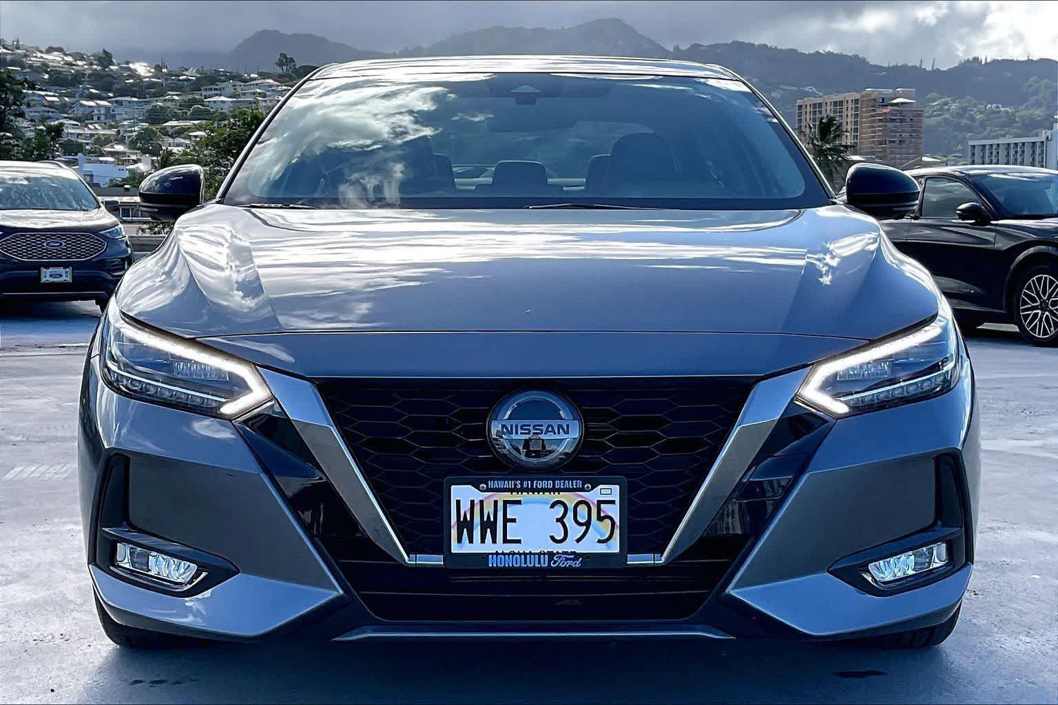 Used 2023 Nissan Sentra SR w/ SR Premium Package FWD image 6
