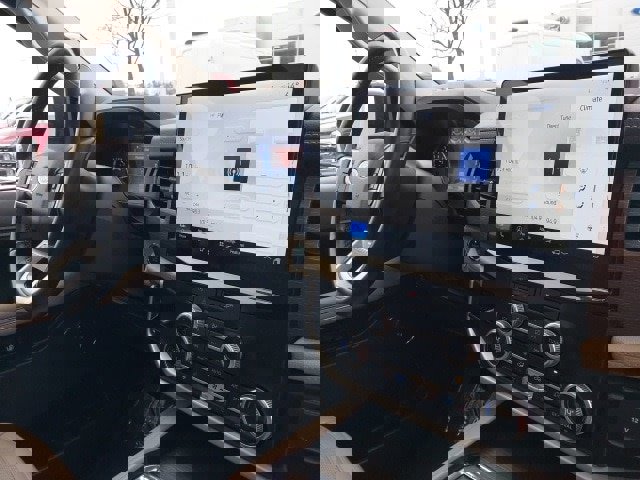 Certified 2024 Ford Expedition Limited image 28