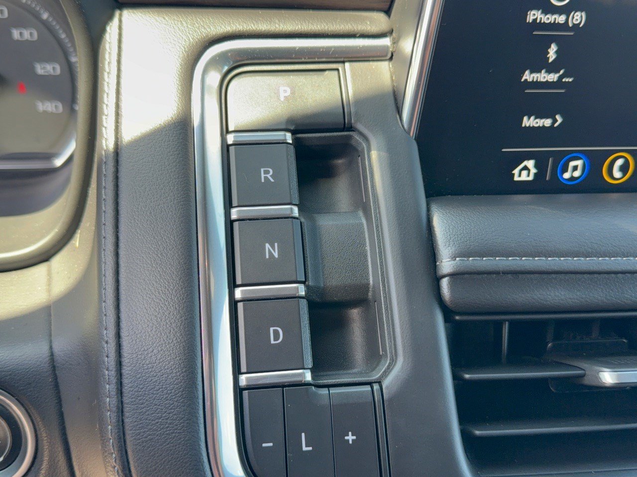 Used 2021 Chevrolet Tahoe Z71 AWD/4WD image 21
