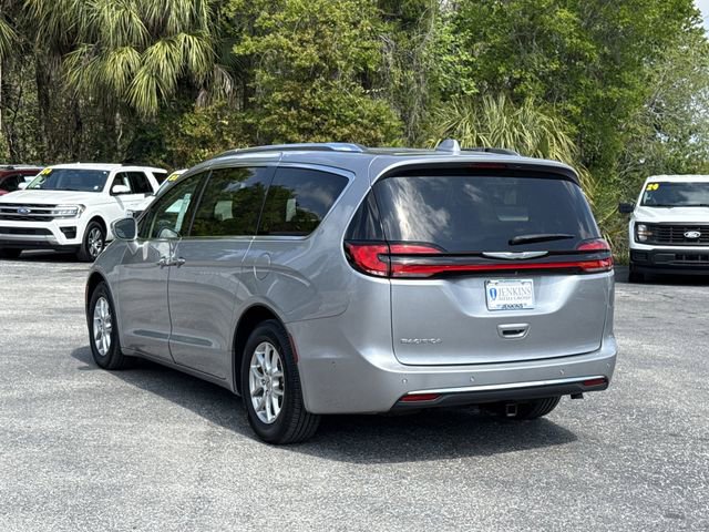 Used 2021 Chrysler Pacifica Touring-L w/ Premium & Safety Sphere Group image 11