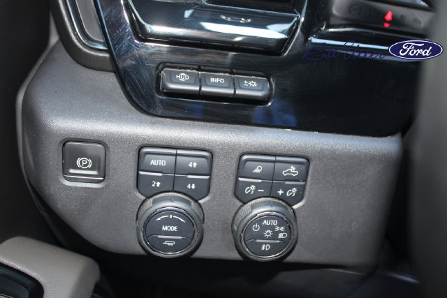 Used 2024 Chevrolet Silverado 1500 ZR2 w/ Technology Package AWD/4WD image 25