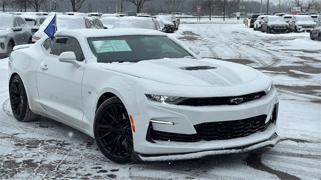 Used 2021 Chevrolet Camaro SS image 8