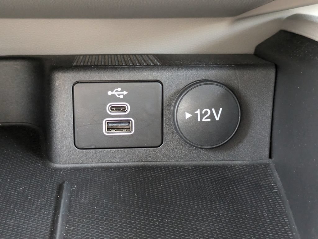 Certified 2025 Ford Escape Active w/ Cold Weather Package FWD image 23