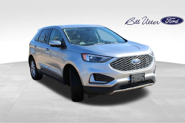 Certified 2023 Ford Edge SEL image 3