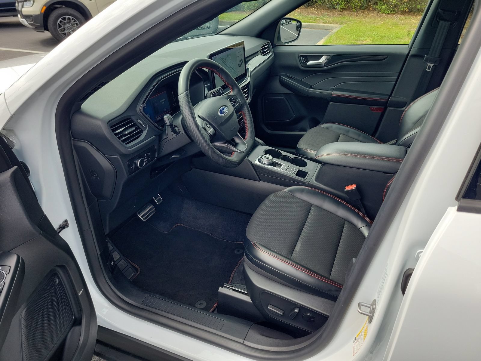 Certified 2023 Ford Escape ST-Line FWD image 16