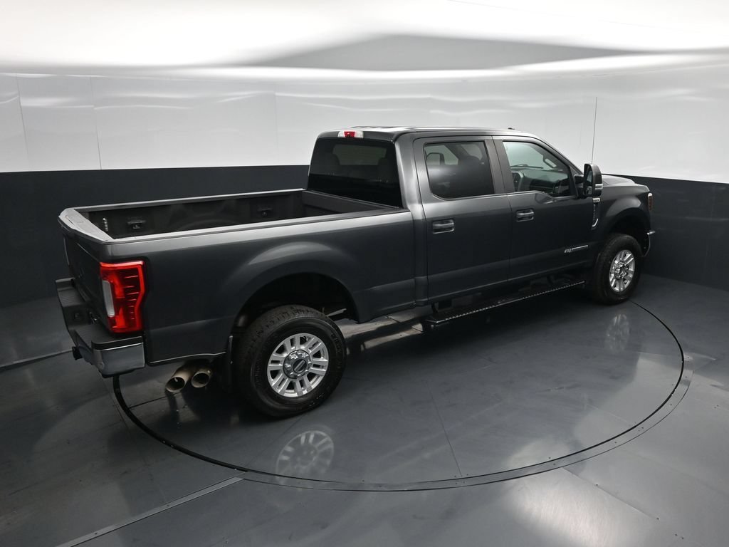 Certified 2019 Ford F250 XL w/ STX Appearance Package AWD/4WD image 35