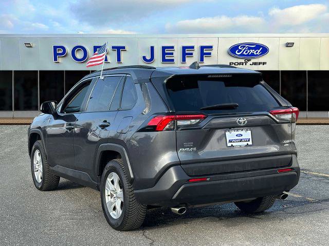 Used 2021 Toyota RAV4 XLE AWD/4WD image 8