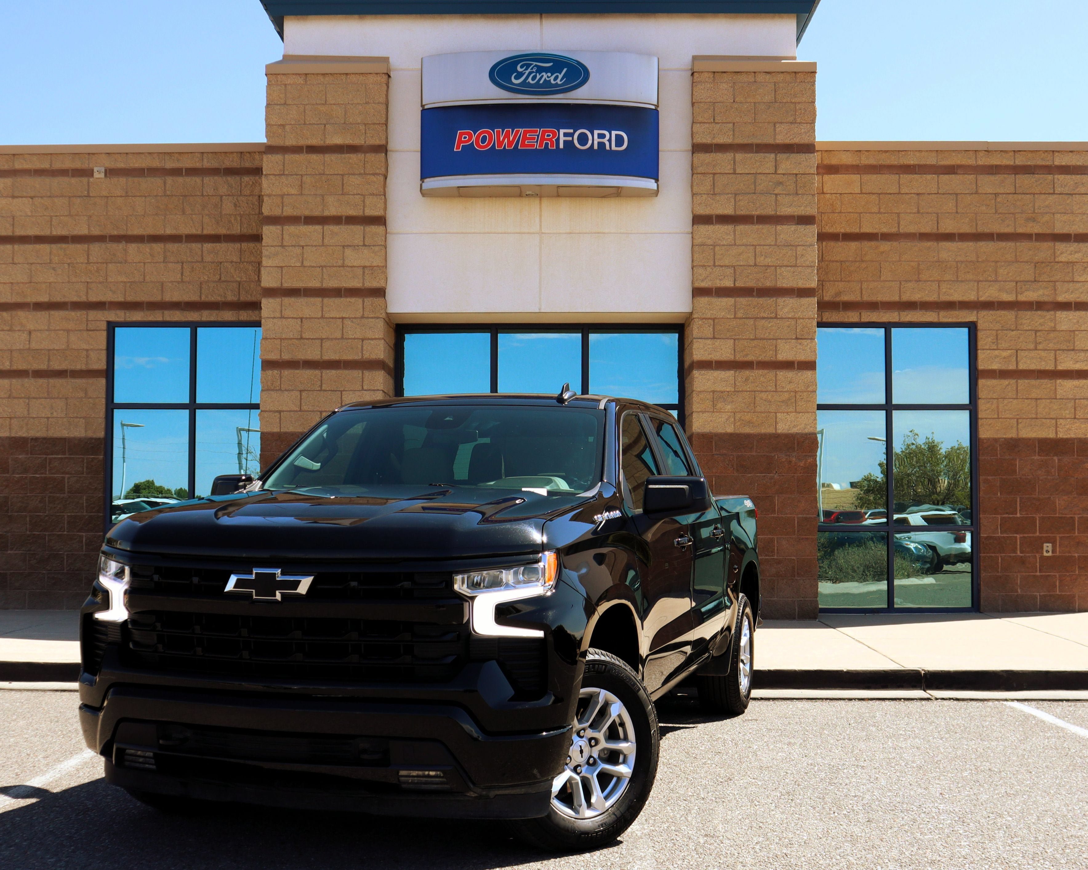 Used 2026 Chevrolet Silverado 1500 RST AWD/4WD image 2