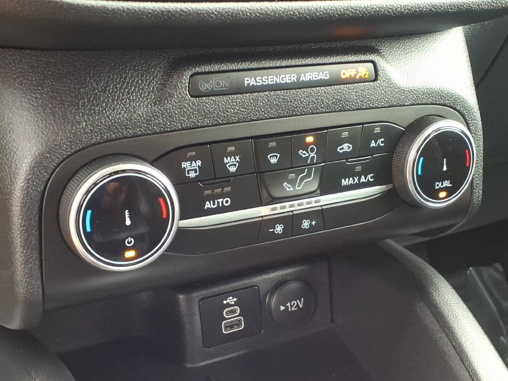 Certified 2025 Ford Escape ST-Line AWD/4WD image 21