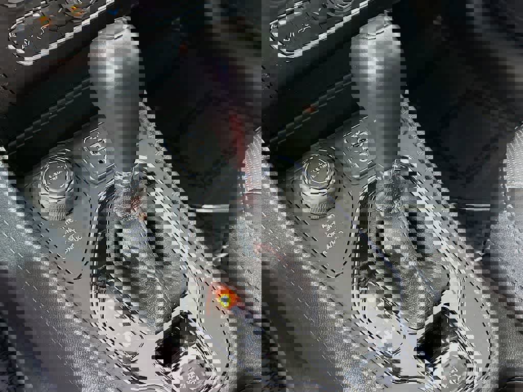 Used 2022 Jeep Cherokee Limited image 22