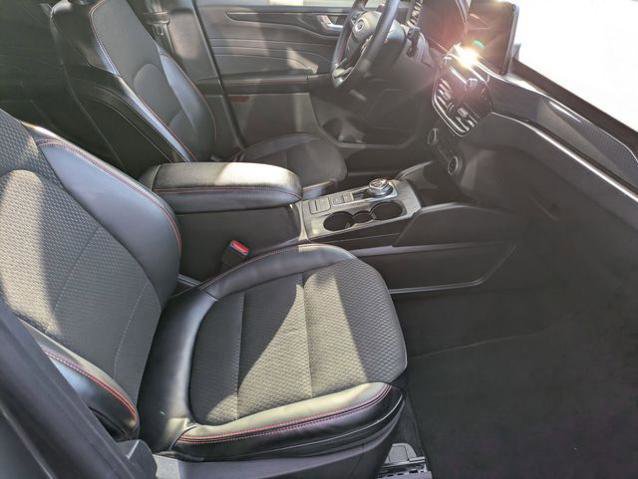 Certified 2025 Ford Escape ST-Line Select image 18