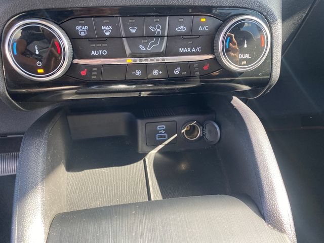 Certified 2022 Ford Escape SEL w/ SEL Stealth AWD Package image 21