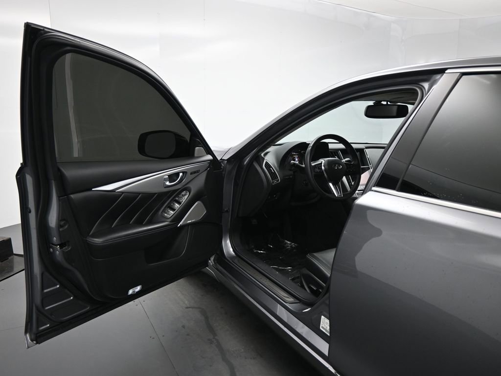Used 2023 INFINITI Q50 Luxe w/ Cargo Package image 9