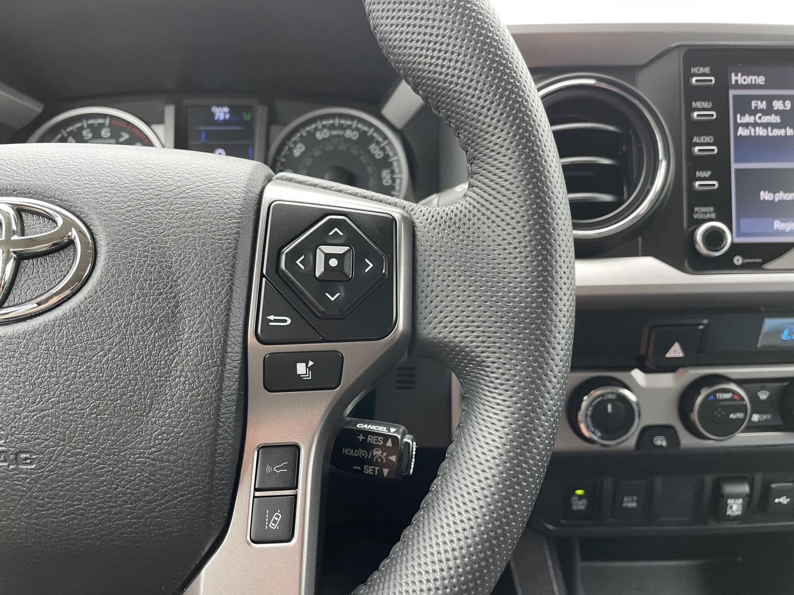 Used 2023 Toyota Tacoma SR5 w/ Technology Package AWD/4WD image 14