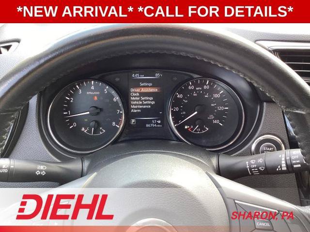 Used 2017 Nissan Rogue SV AWD/4WD image 24
