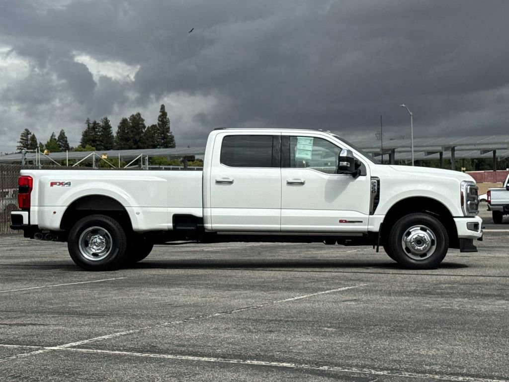 Certified 2026 Ford F350 Platinum w/ Platinum Plus Package AWD/4WD image 6