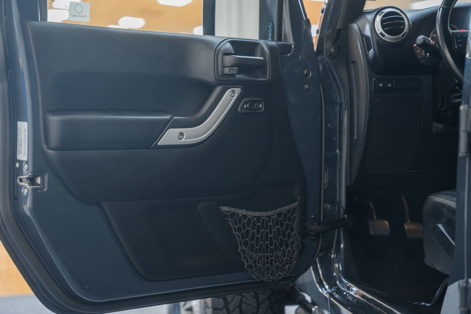 Used 2017 Jeep Wrangler Unlimited Rubicon w/ Connectivity Group image 45