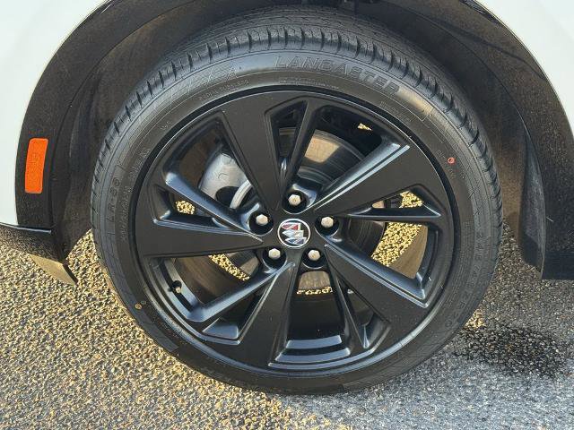 Used 2022 Buick Envision Preferred image 11