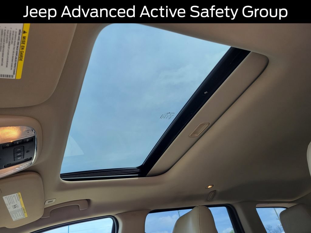 Used 2018 Jeep Grand Cherokee Limited AWD/4WD image 32