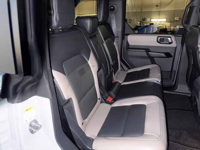 Certified 2024 Ford Bronco Wildtrak AWD/4WD image 18