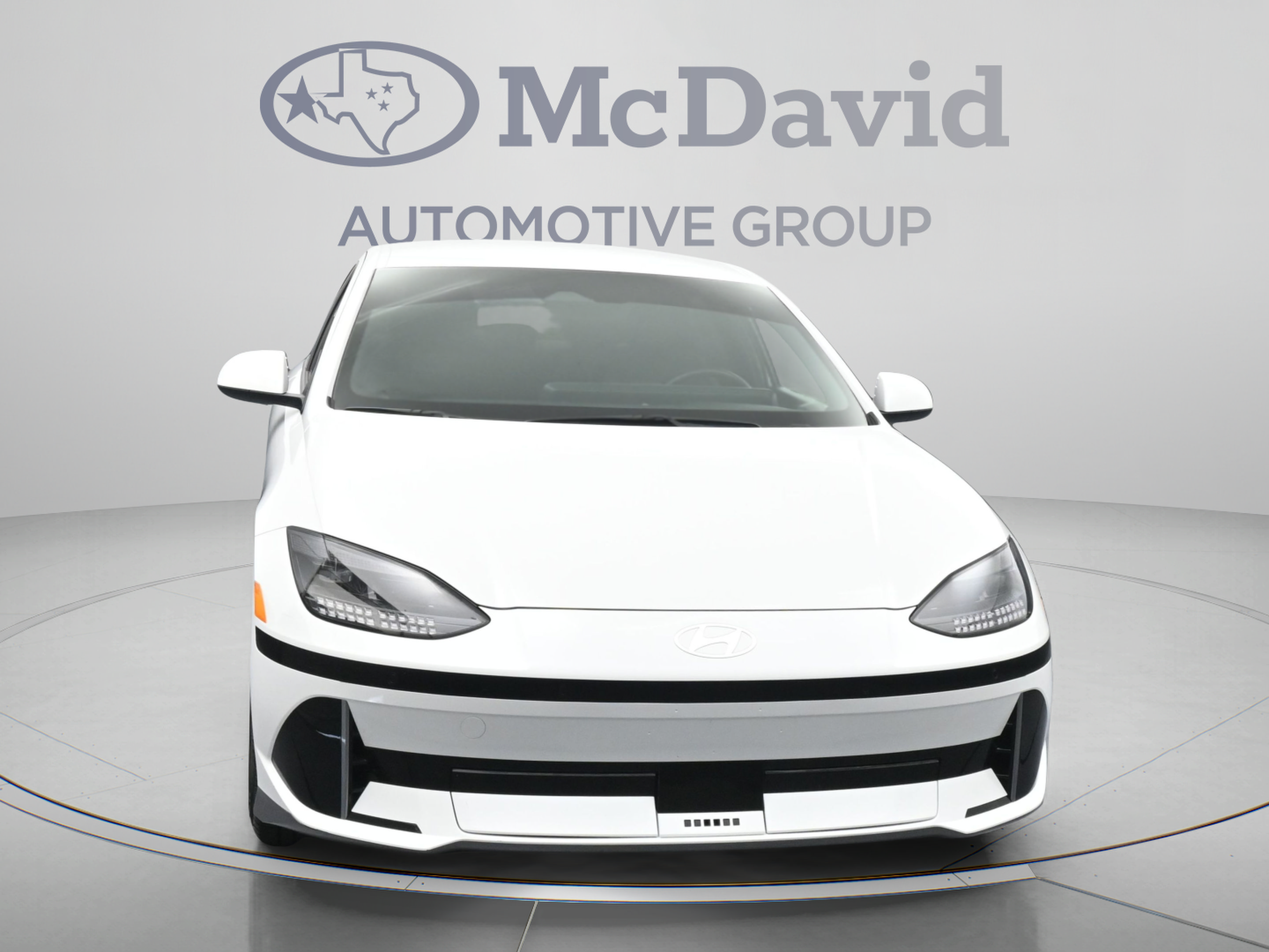 Used 2025 Hyundai Ioniq 6 SEL RWD image 2