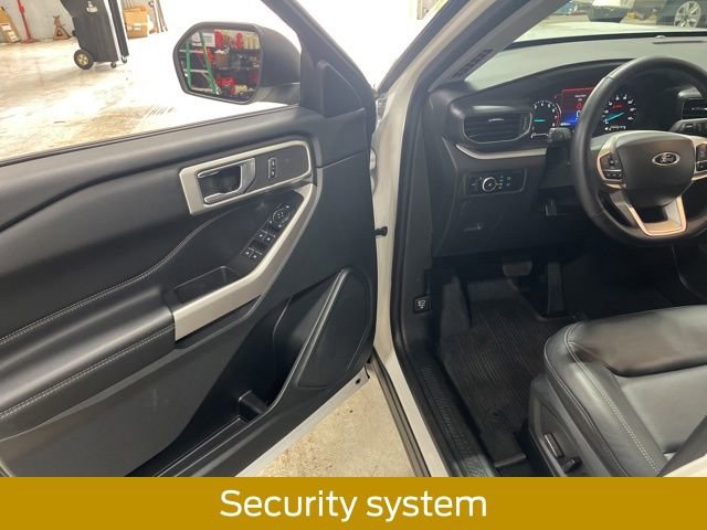 Certified 2023 Ford Explorer XLT w/ Equipment Group 202A AWD/4WD image 21
