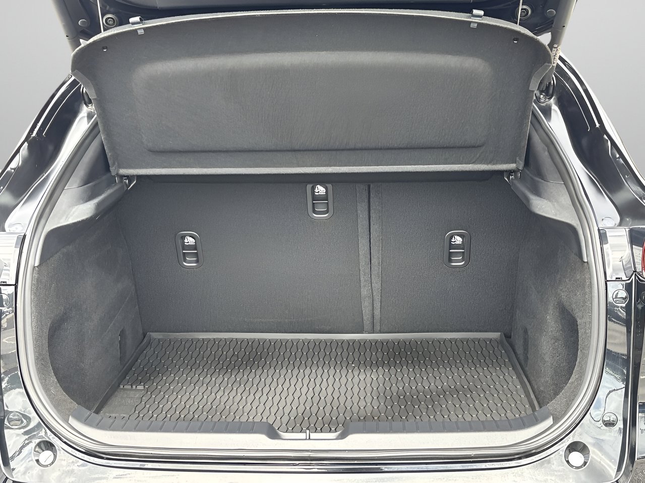 Used 2024 MAZDA CX-30 AWD 2.5 S w/ Premium Package image 8